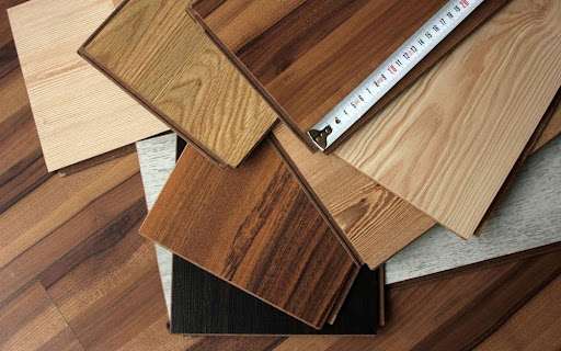 Phân biệt các loại gỗ trong nội thất: Gỗ tự nhiên, gỗ công nghiệp, veneer và plywood – Bạn nên chọn loại nào?