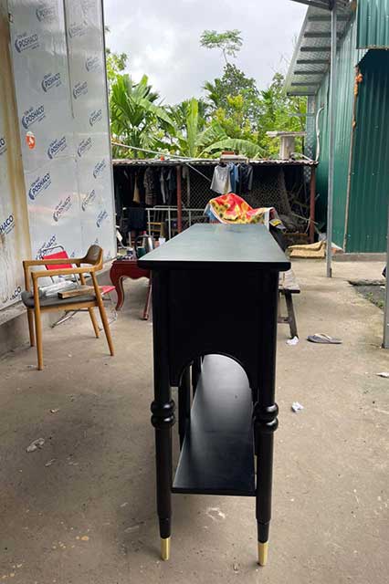 3 Bàn trang trí gỗ sơn đen sang trọng