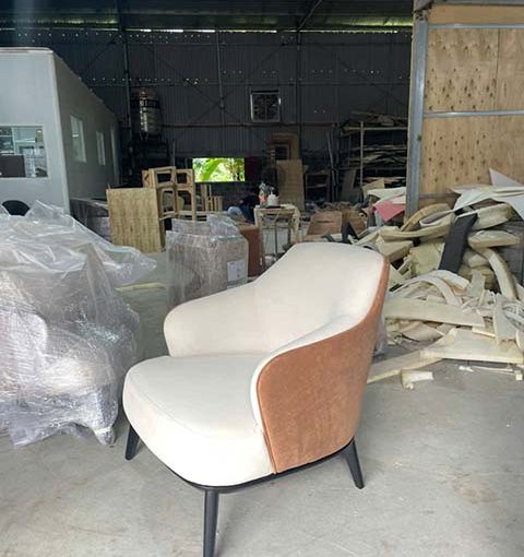Ghế armchair phối da nỉ cao cấp khung gỗ tự nhiên