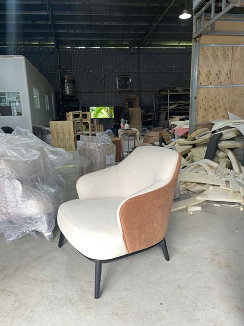 Ghế armchair phối da nỉ cao cấp khung gỗ tự nhiên
