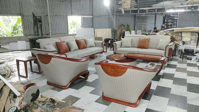 sofa gỗ bọc da cao cấp hoàn thiện bọc da sang trọng