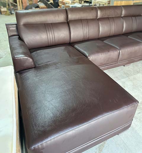 sofa da góc chữ L phòng khách hiện đại