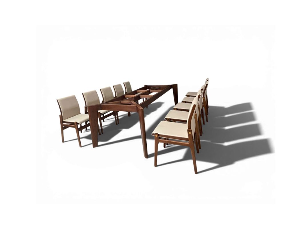 Ghế Gỗ Bọc Da Có Tay Vịn